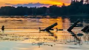 Zachód słońca, widok z wody na jezioro Święcajty - zdjęcie 31