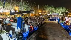 Nocne życie w porcie Tajty, sierpień 2020 r. - zdjęcie 23