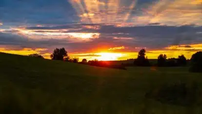 Zachód Słońca przy miejscowości Sterławki, sierpień 2020 r.