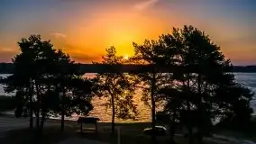 Październikowy wschód słońca nad jeziorem Kruklin - zdjęcie 29