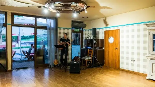 Marcina Kaszubat, Dezeta w porcie PTTK Wilkasy, czerwiec 2020 - zdjęcie 6