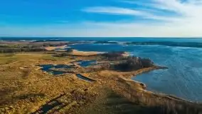 Jesienne jezioro Tuchlin z lotu mewy - zdjęcie 9