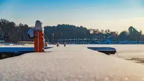 Stanica Wodna Stranda w zimowej scenerii - zdjęcie 25