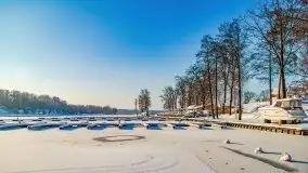 Stanica Wodna Stranda w zimowej scenerii - zdjęcie 5