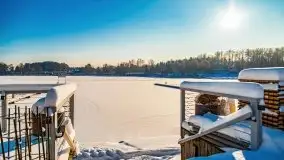 Stanica Wodna Stranda w zimowej scenerii - zdjęcie 4