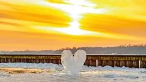 Zachód słońca w Giżycku nad jeziorem Niegocin 02.2021 - zdjęcie 33