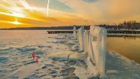 Zachód słońca w Giżycku nad jeziorem Niegocin 02.2021 - zdjęcie 49