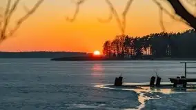 Przedwiosenny zachód słońca nad jeziorem Gołdopiwo i Żabiniec - zdjęcie 59