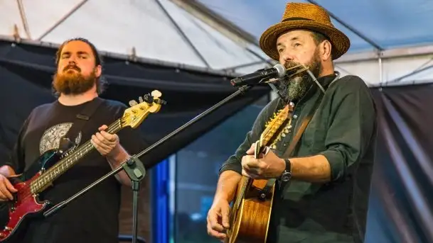 Zespół Formacja na deskach portu w Sztynorcie, czerwiec 2021 r. - zdjęcie 9