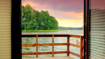 Domek na wodzie, jezioro Nidzkie - zdjęcie 3