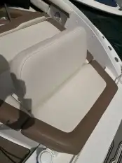 Sprzedam jacht motorowy Cobalt CS23 - zdjęcie 11