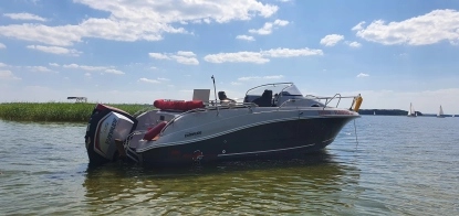 łódź Mazury 670 z silnikiem Evinrude 200 H.O  - zdjęcie 17