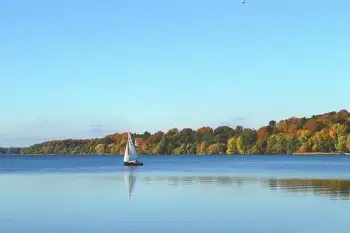 MAZURY 2 APARTAMENTY 4-osobowe nad jeziorem Miłki koło Giżycka - zdjęcie 20