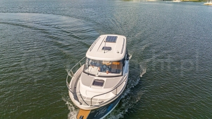 JANMOR 700