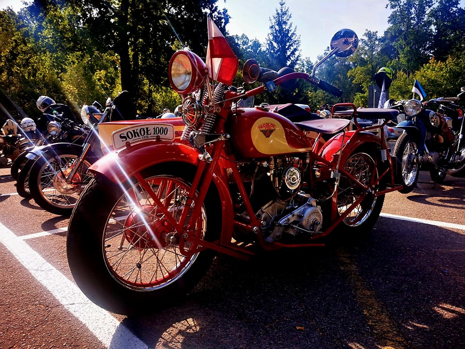 Piękne, zabytkowe motocykle pojawiły się w Wilczym Szańcu na Mazurach